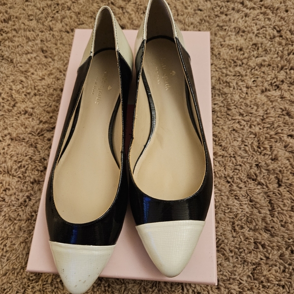 Black and White Kate Spade Flats - Picture 6 of 6
